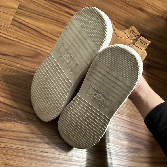UGG Alameda Chelsea WOMENS 7.5 - Picture 7 of 12